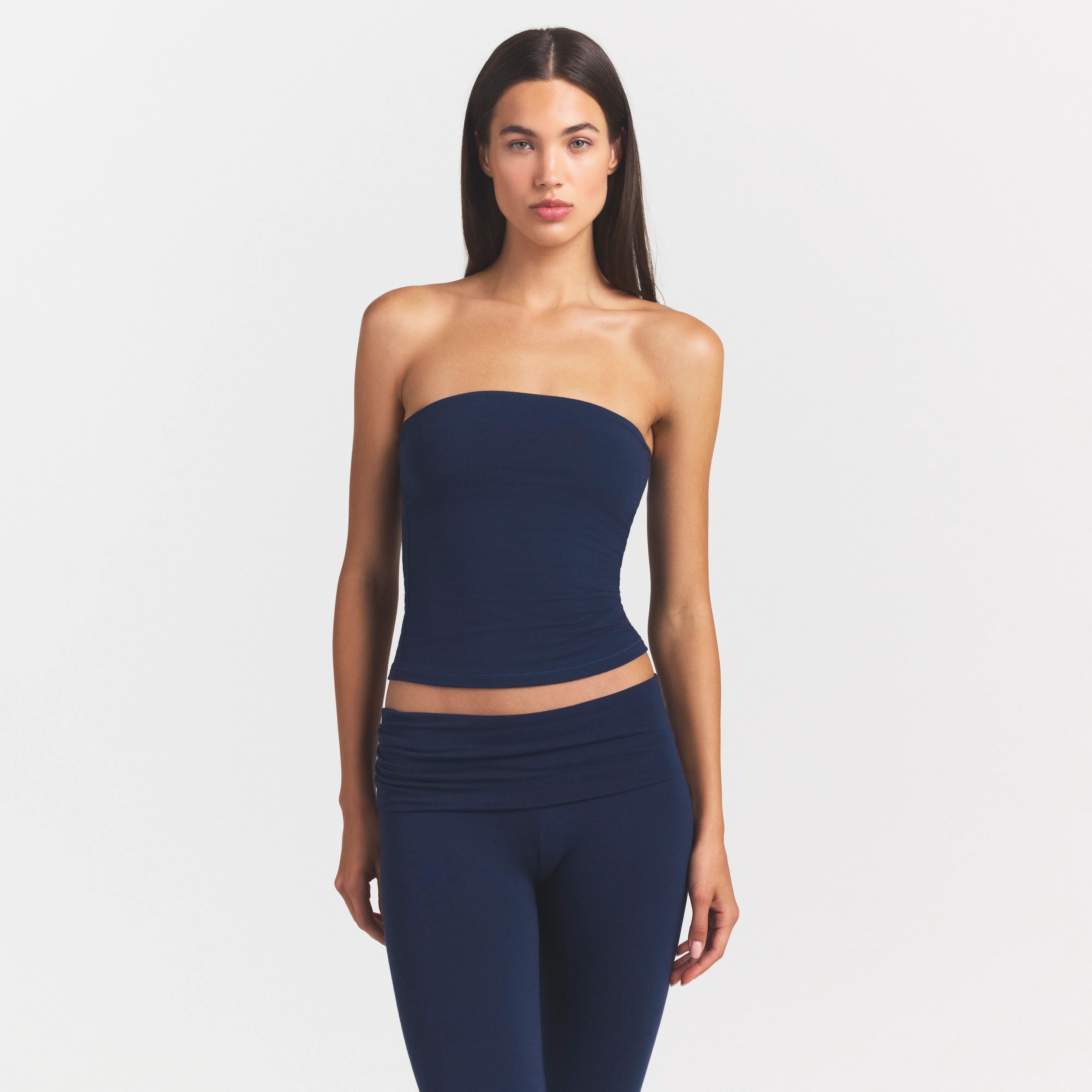 COTTON JERSEY FOLDOVER PANT | NAVY ON A MODEL SIDE VIEW @ | FOCUS: 0.0, 1.0, 0.9
