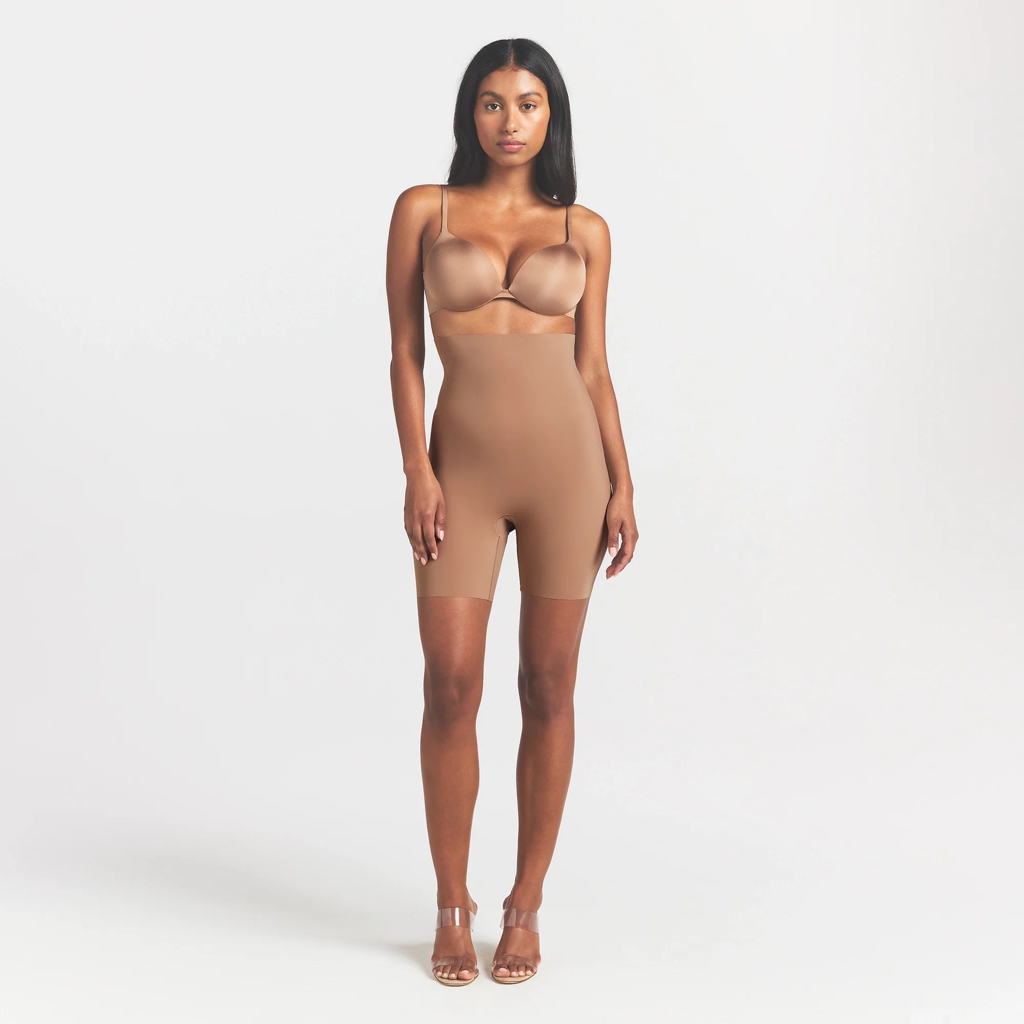 COOL SHAPEWEAR HIGH-WAISTED SHORT | SIENNA ON A MODEL FRONT VIEW @ | FOCUS: 0.0, 1.0, 0.9