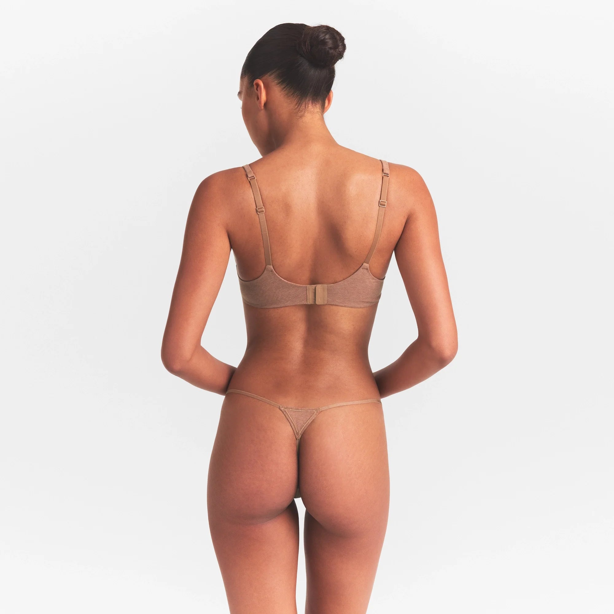 EVERYDAY COTTON ULTIMATE TEARDROP PUSH-UP BRA | SIENNA HEATHER ON A MODEL SIDE VIEW @ | FOCUS: 0.0, 1.0, 0.9