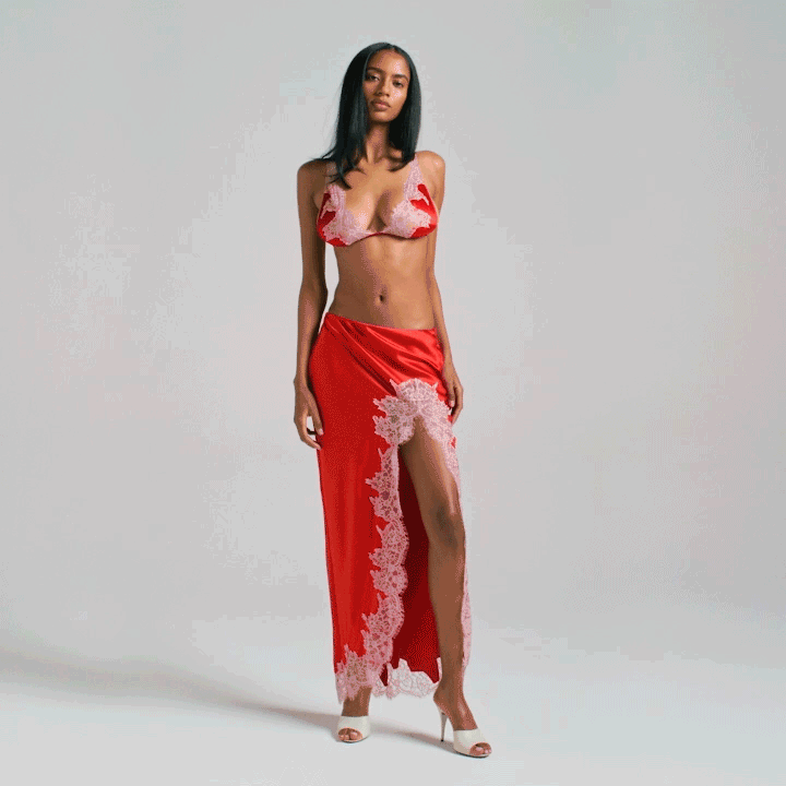 SILK LACE SKIRT | RUBY CONTRAST ON A MODEL SIDE VIEW @ | FOCUS: 0.0, 1.0, 0.9