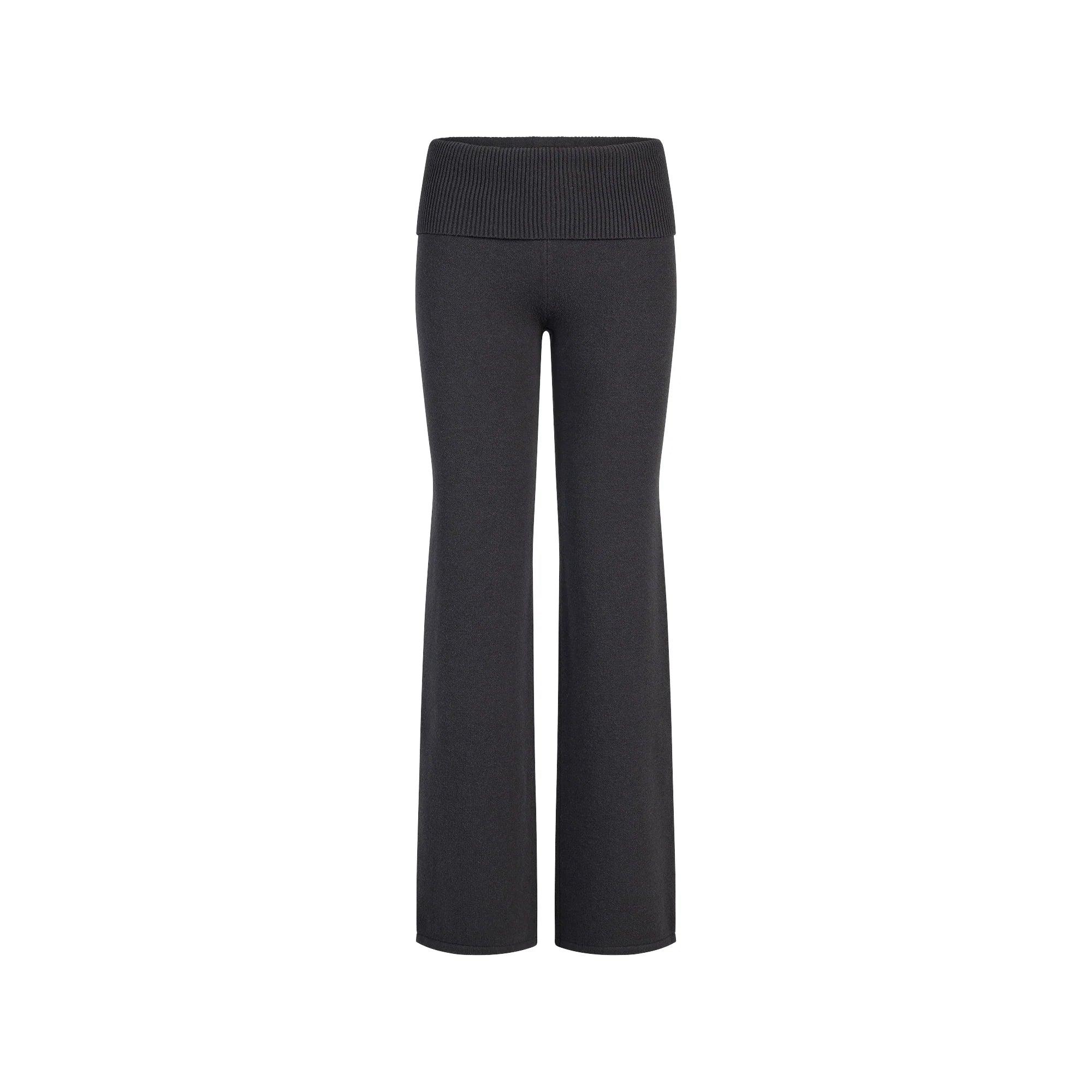 SWEATER KNITS PANT | ASH FLAT ON A WHITE BACKGROUND | FLT