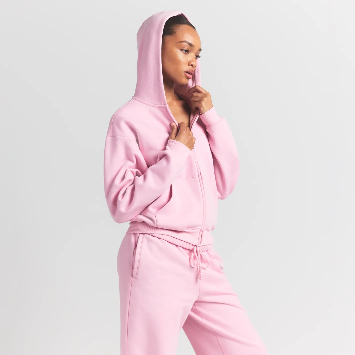 COTTON FLEECE CLASSIC ZIP UP HOODIE | HALITE ON A MODEL SIDE VIEW @ | FOCUS: 0.9, 0.1, 0.7