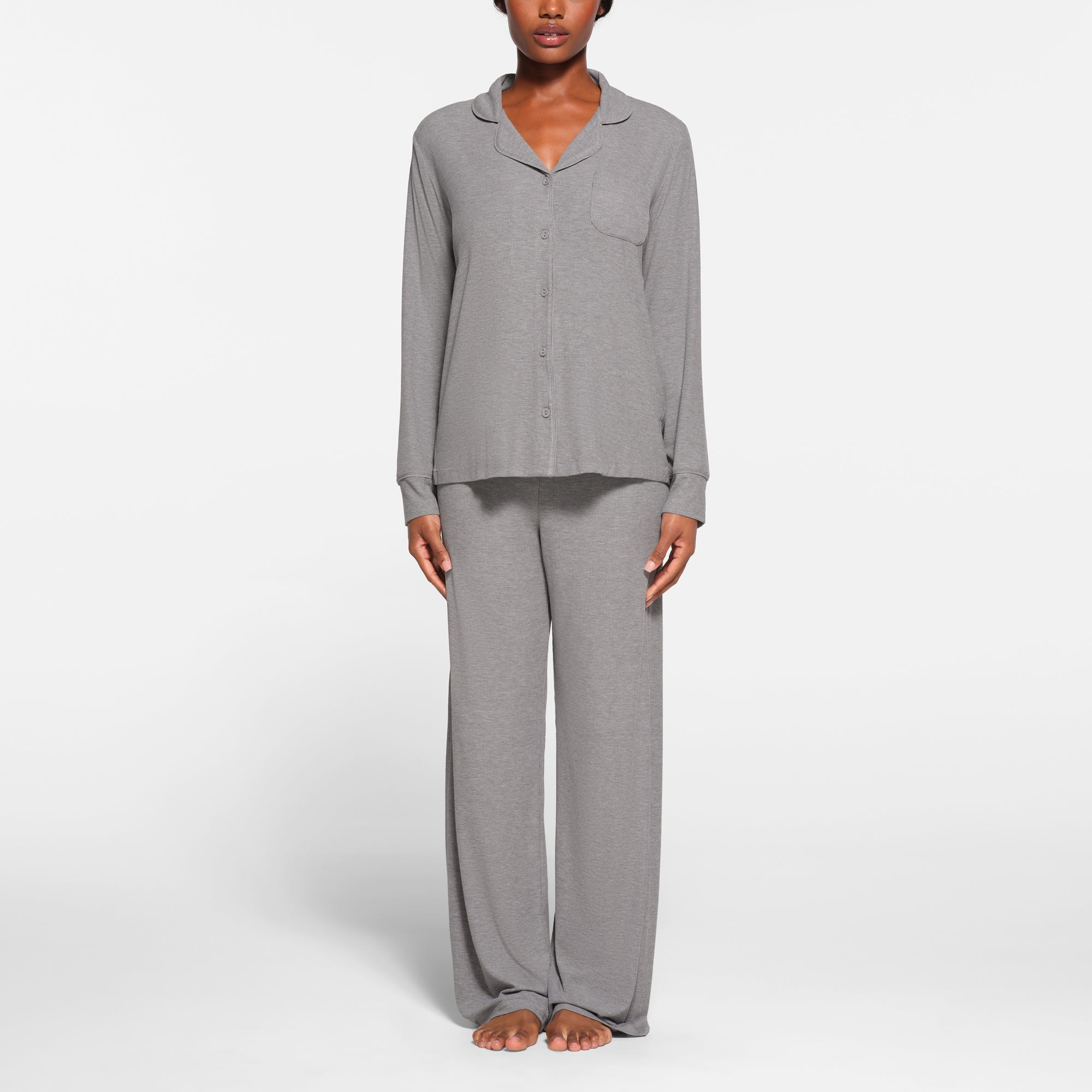 SOFT LOUNGE SLEEP SET | HEATHER GREY ON A MODEL FRONT VIEW