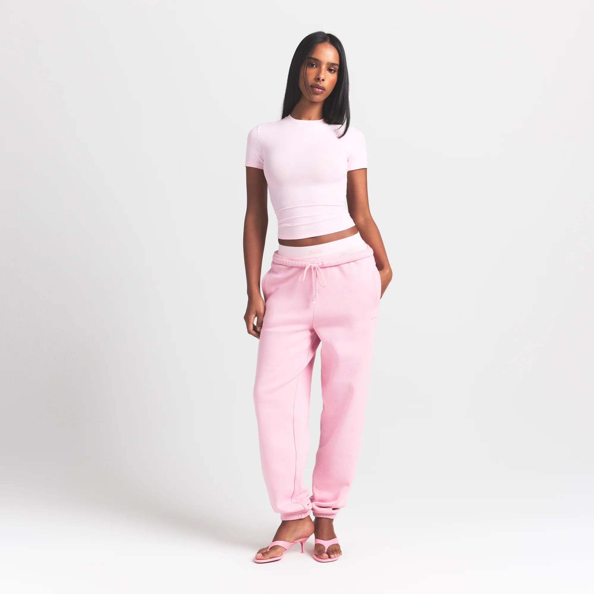 COTTON RIB T-SHIRT | CHERRY BLOSSOM ON A MODEL FRONT VIEW @ | FOCUS: 0.9, 0.1, 0.7