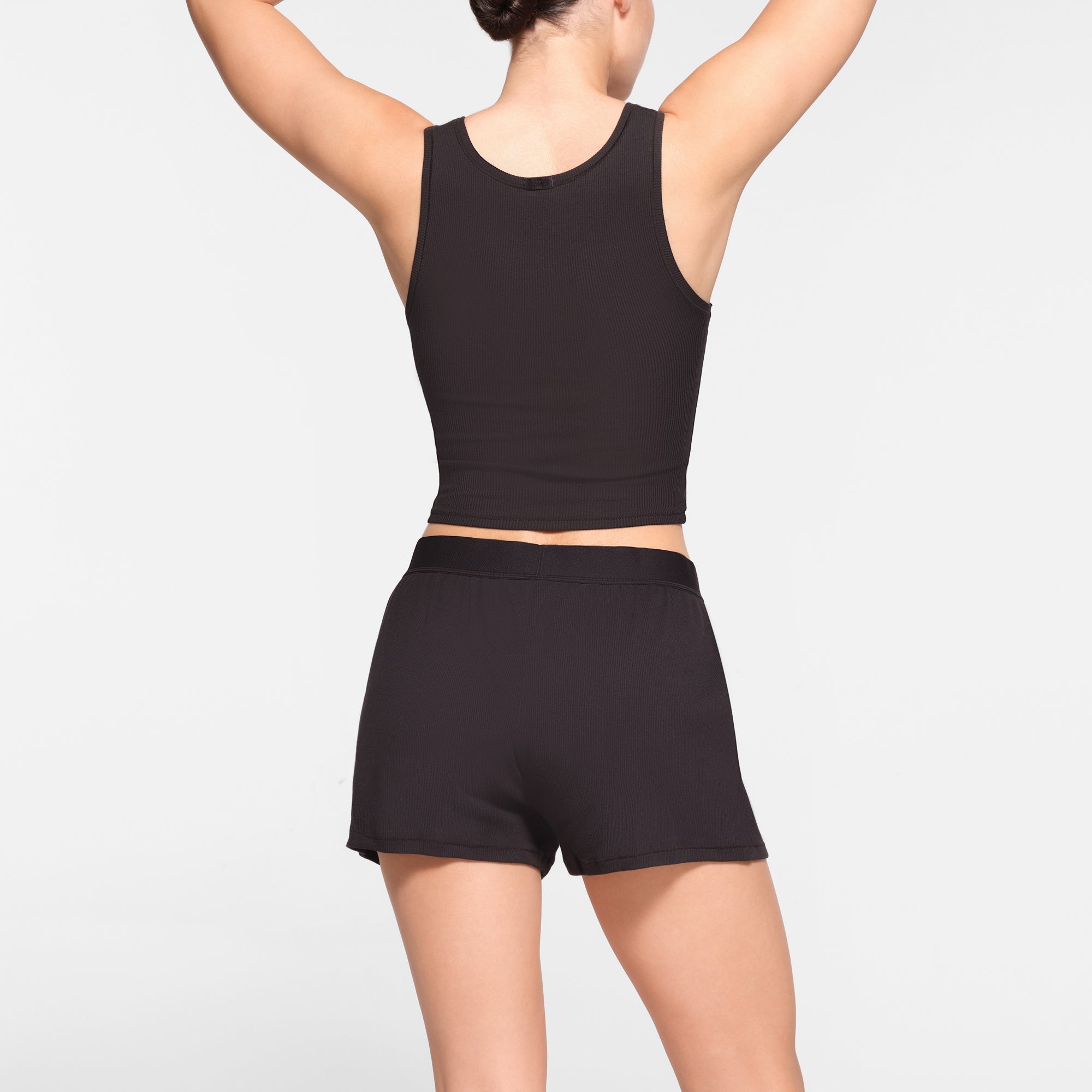 COTTON RIB LOOSE BOXER | SOOT ON A MODEL BACK VIEW