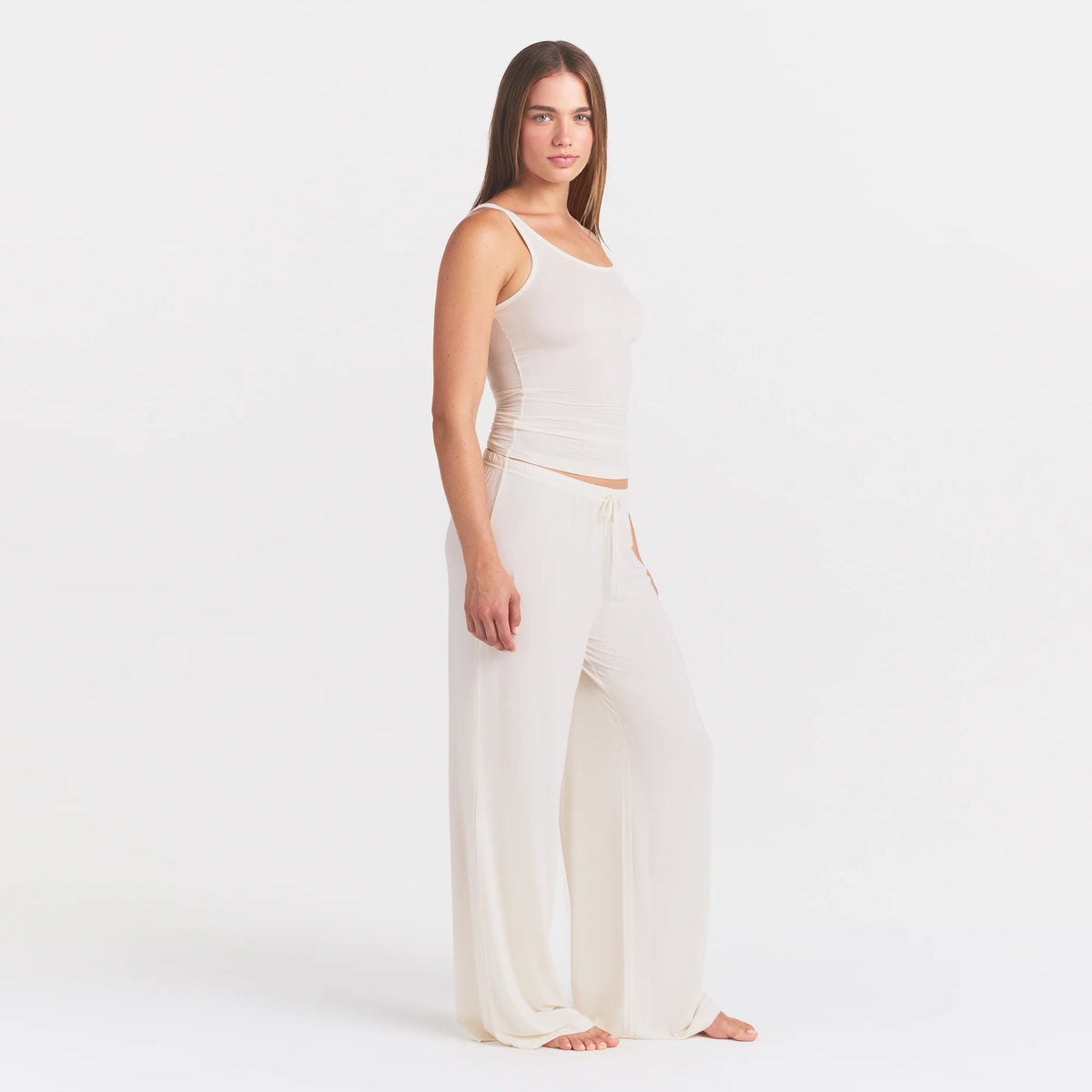 CLOUD SLEEP PANT  | ECRU ON A MODEL FRONT VIEW @ | FOCUS: 0.0, 1.0, 0.9