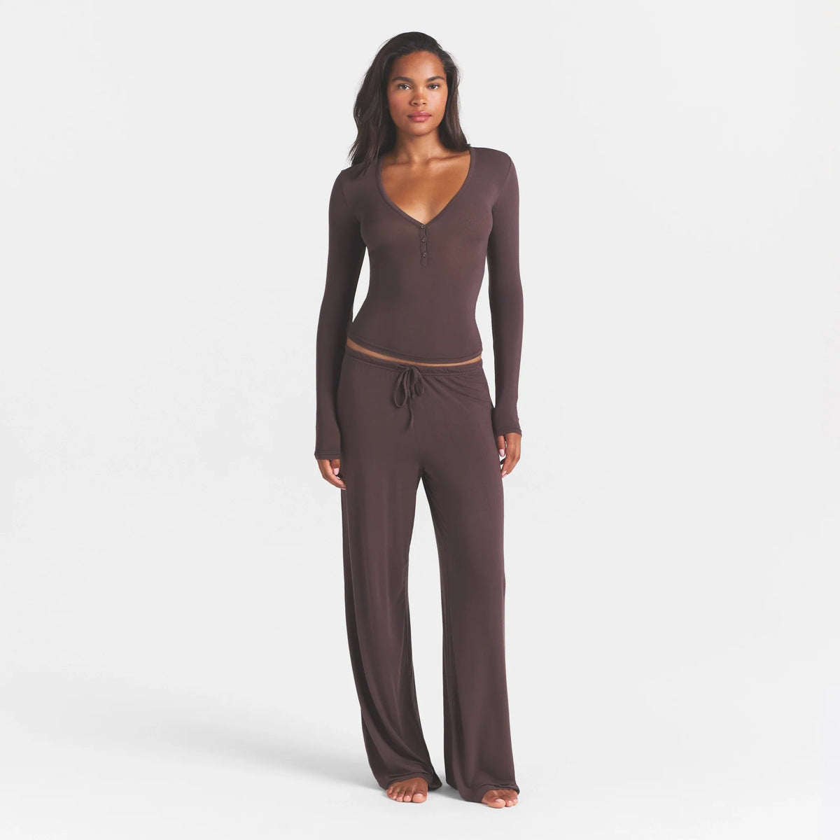CLOUD SLEEP PANT  | IRON ON A MODEL FRONT VIEW @ | FOCUS: 0.0, 1.0, 0.9