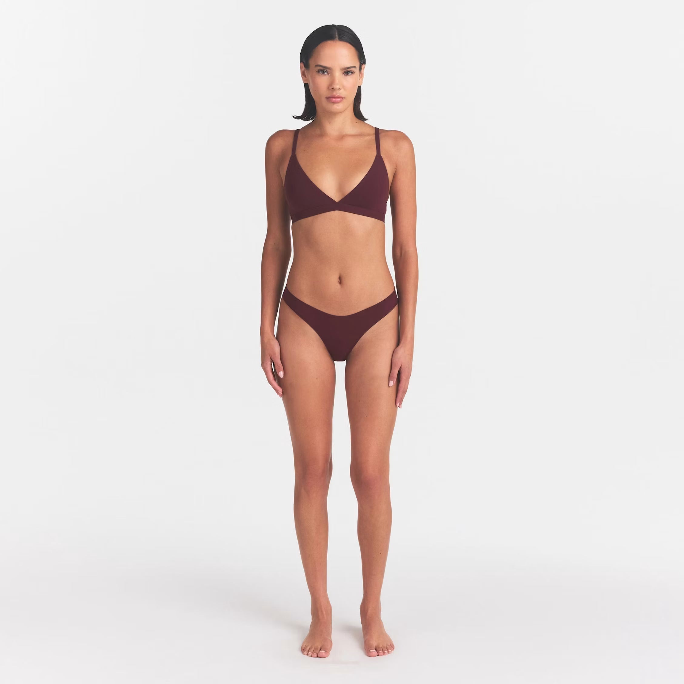 FITS EVERYBODY TRIANGLE BRALETTE | CURRANT