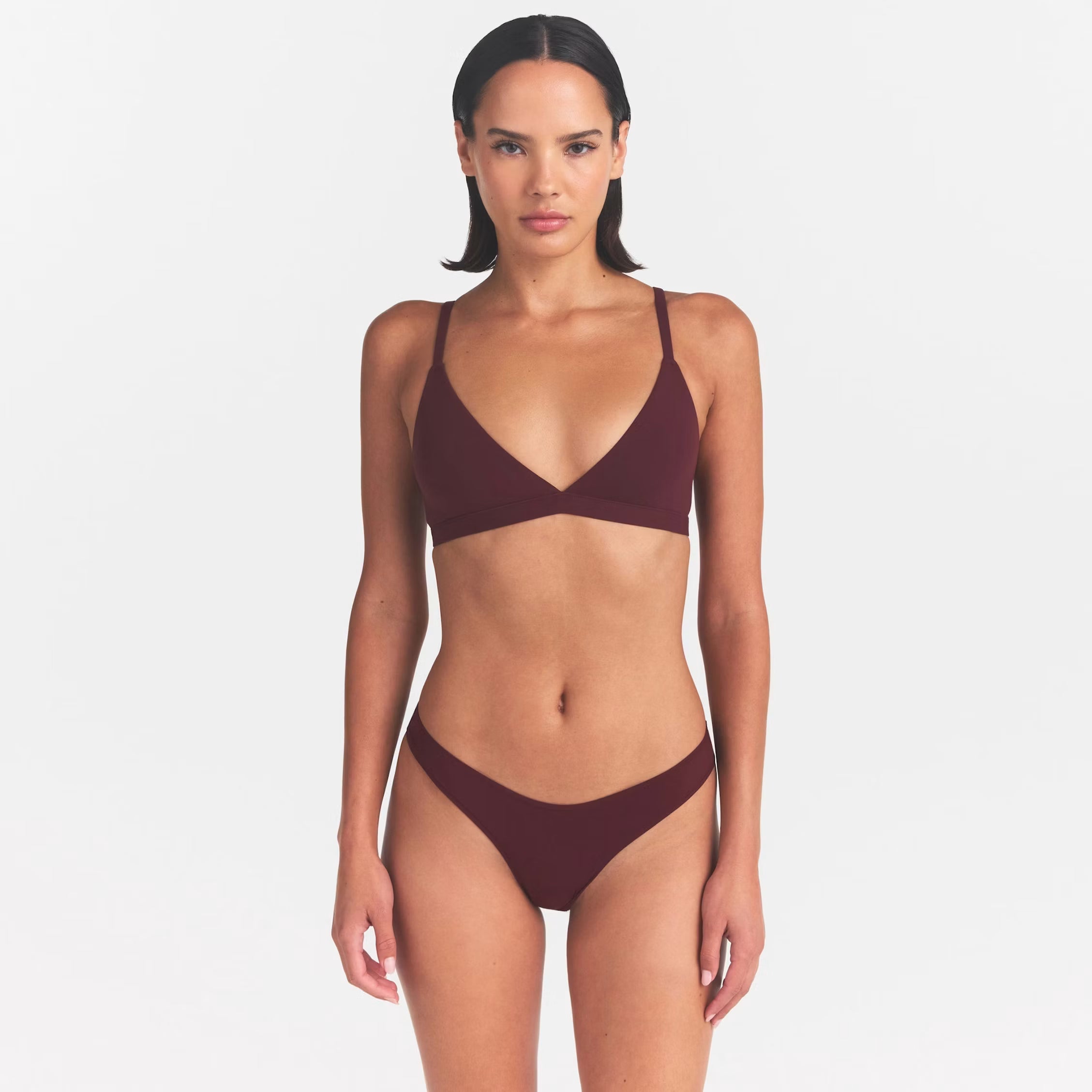 FITS EVERYBODY TRIANGLE BRALETTE | CURRANT