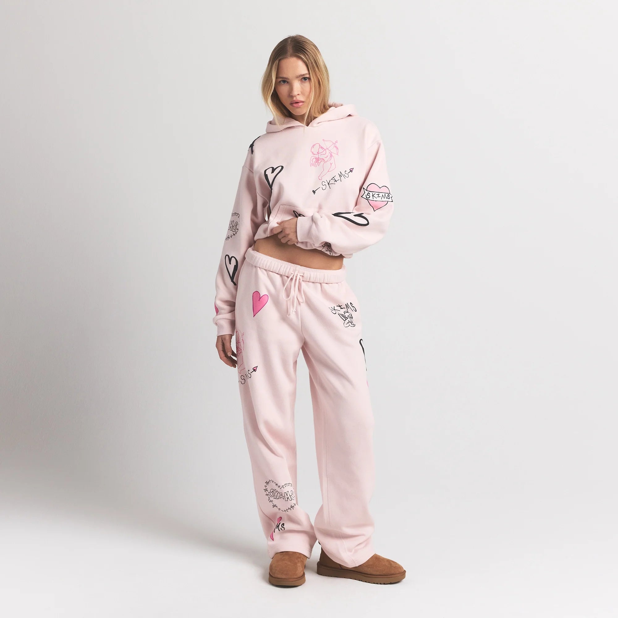COTTON FLEECE CLASSIC STRAIGHT LEG PANT | BARELY PINK ANGEL SKETCH ON A MODEL FRONT VIEW @ | FOCUS: 0.0, 1.0, 0.9