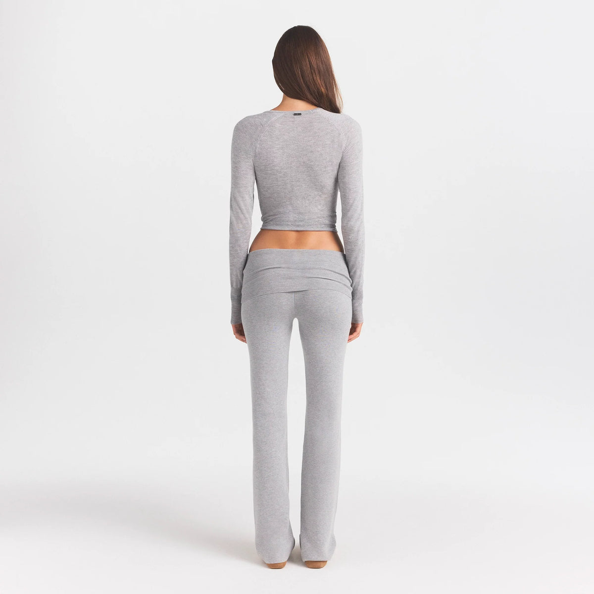 ESSENTIAL KNIT FOLDOVER PANT | MID HEATHER GREY & LAYS FLAT ON A WHITE BACKGROUND | FLT