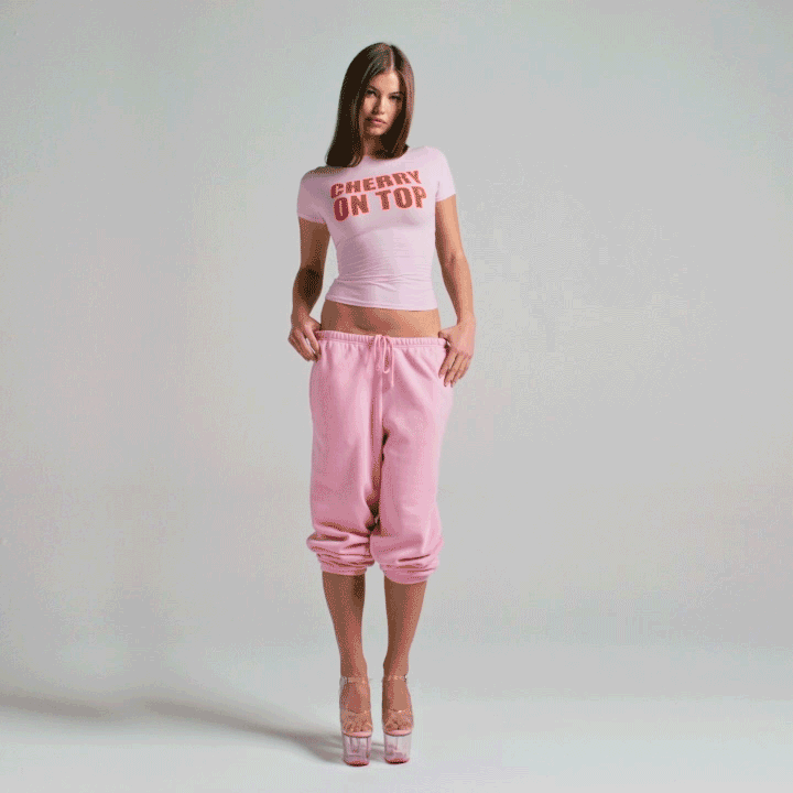 FITS EVERYBODY T-SHIRT | BABY PINK CHERRY ON TOP