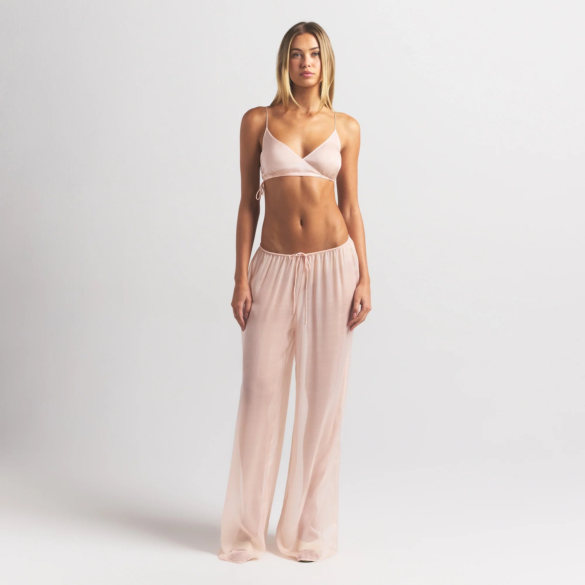 SKIMS ROMANCE WIDE LEG PANT | PRIMROSE ON A MODEL FRONT VIEW @ | FOCUS: 0.0, 1.0, 0.9