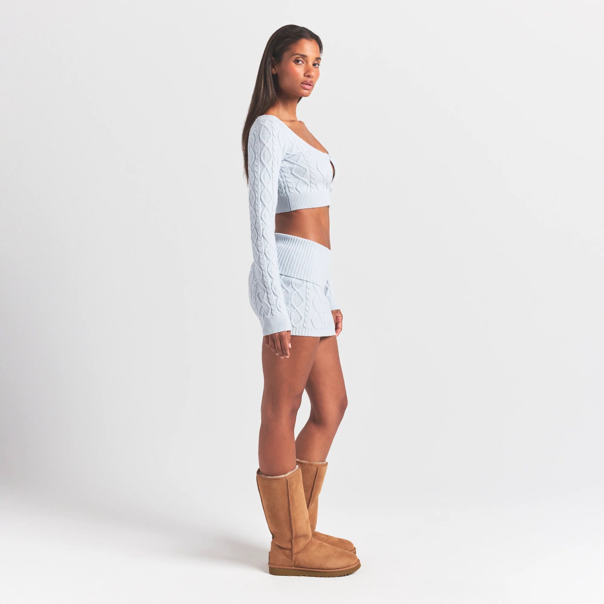 SWEATER KNITS CABLE CARDIGAN | ZEN BLUE ON A MODEL SIDE VIEW @ | FOCUS: 0.0, 1.0, 0.9