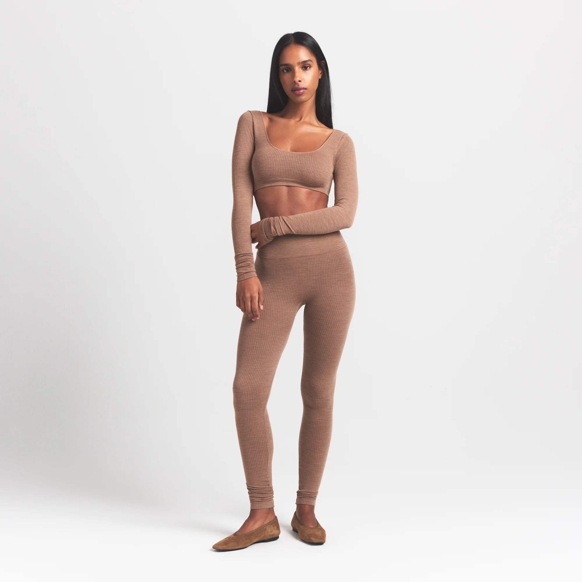 WOOL RIB LONG SLEEVE SUPER CROPPED TOP | SIENNA ON A MODEL FRONT VIEW S | FOCUS: 0.0, 1.0, 0.9
