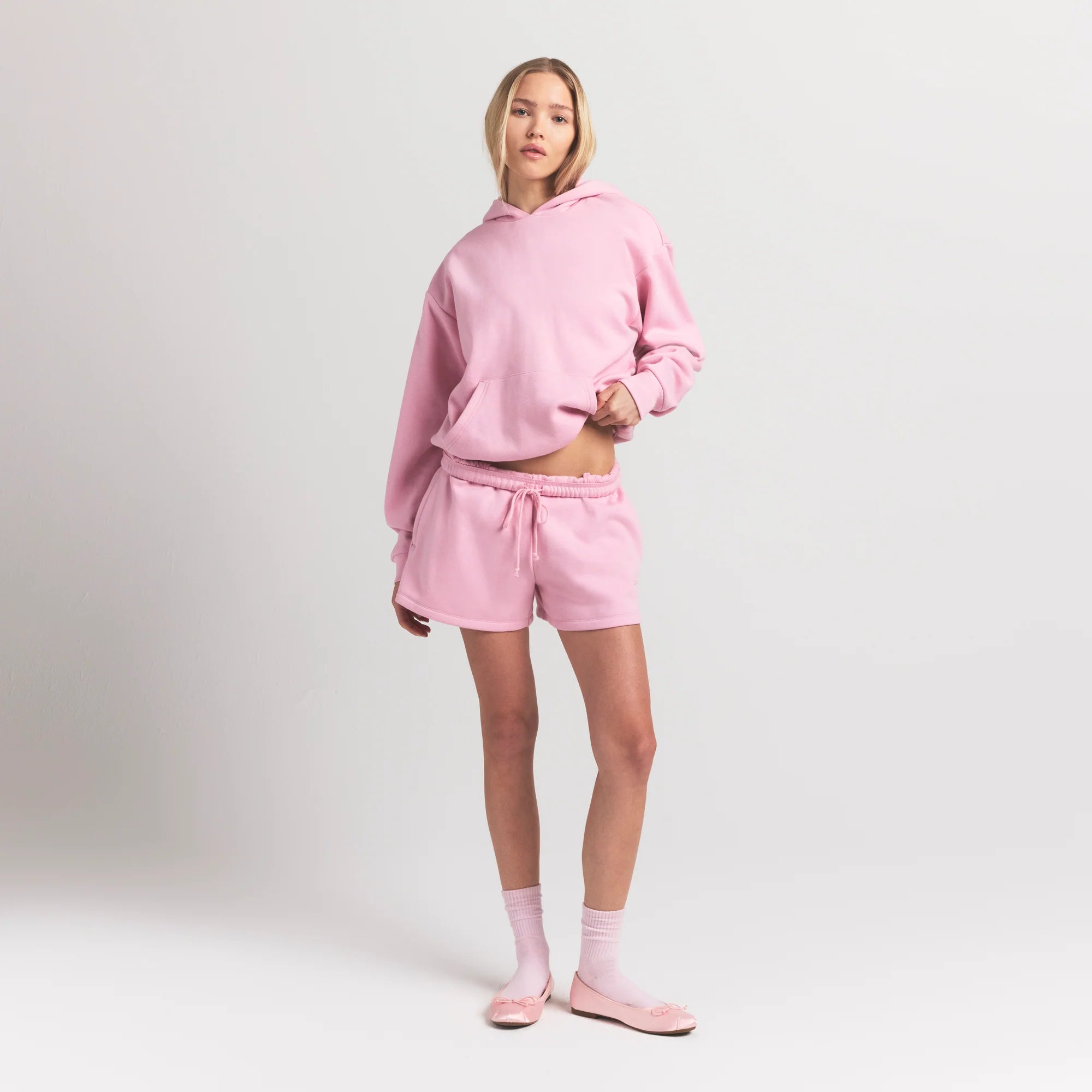 COTTON FLEECE CLASSIC HOODIE | HALITE ON A MODEL FRONT VIEW @ | FOCUS: 0.9, 0.1, 0.7