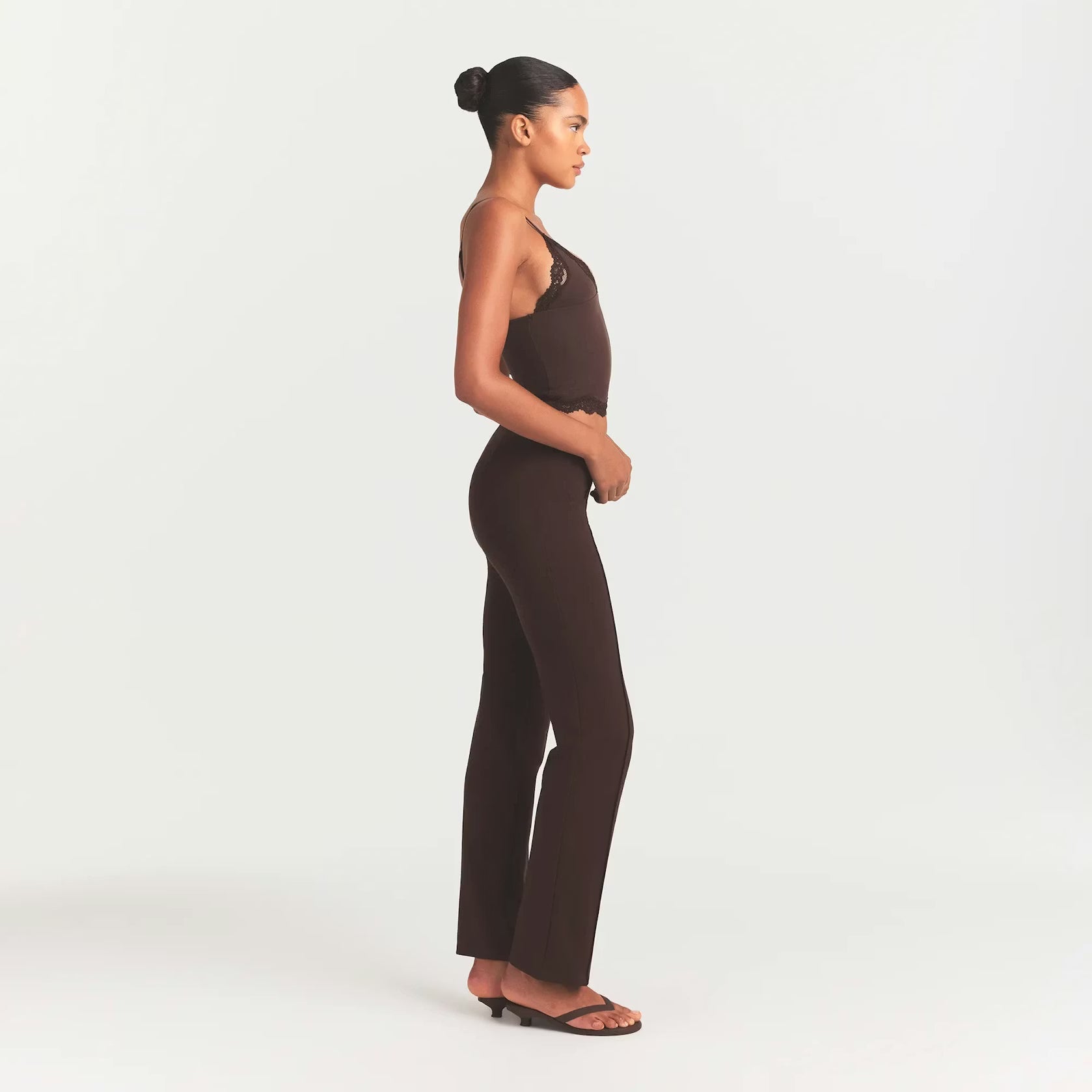 THE ESSENTIAL COLLECTION HIGH-WAISTED PINTUCK STRAIGHT PANT | ESPRESSO