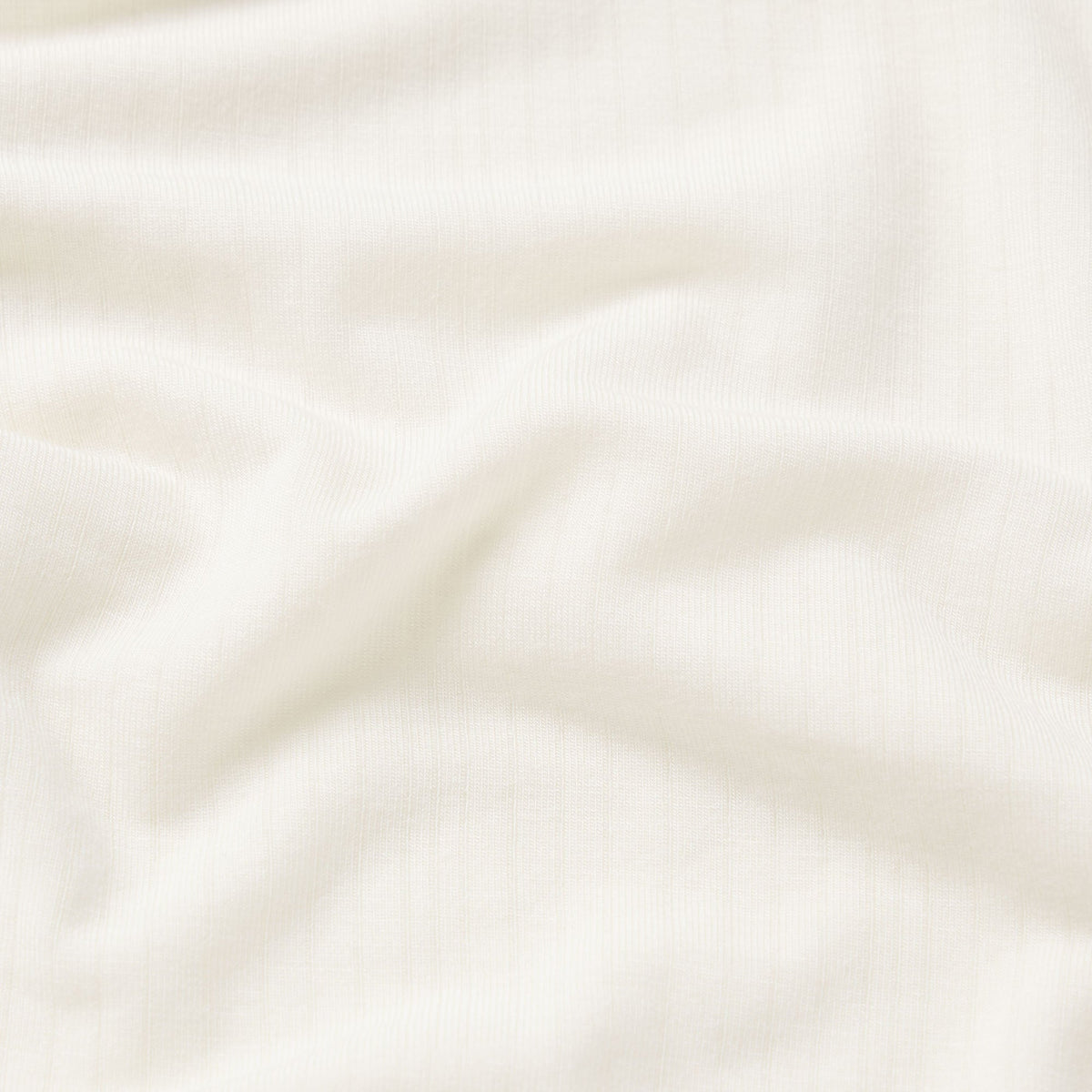 CLOUD SLEEP HENLEY | ECRU & LAYS FLAT ON A WHITE BACKGROUND | FLT