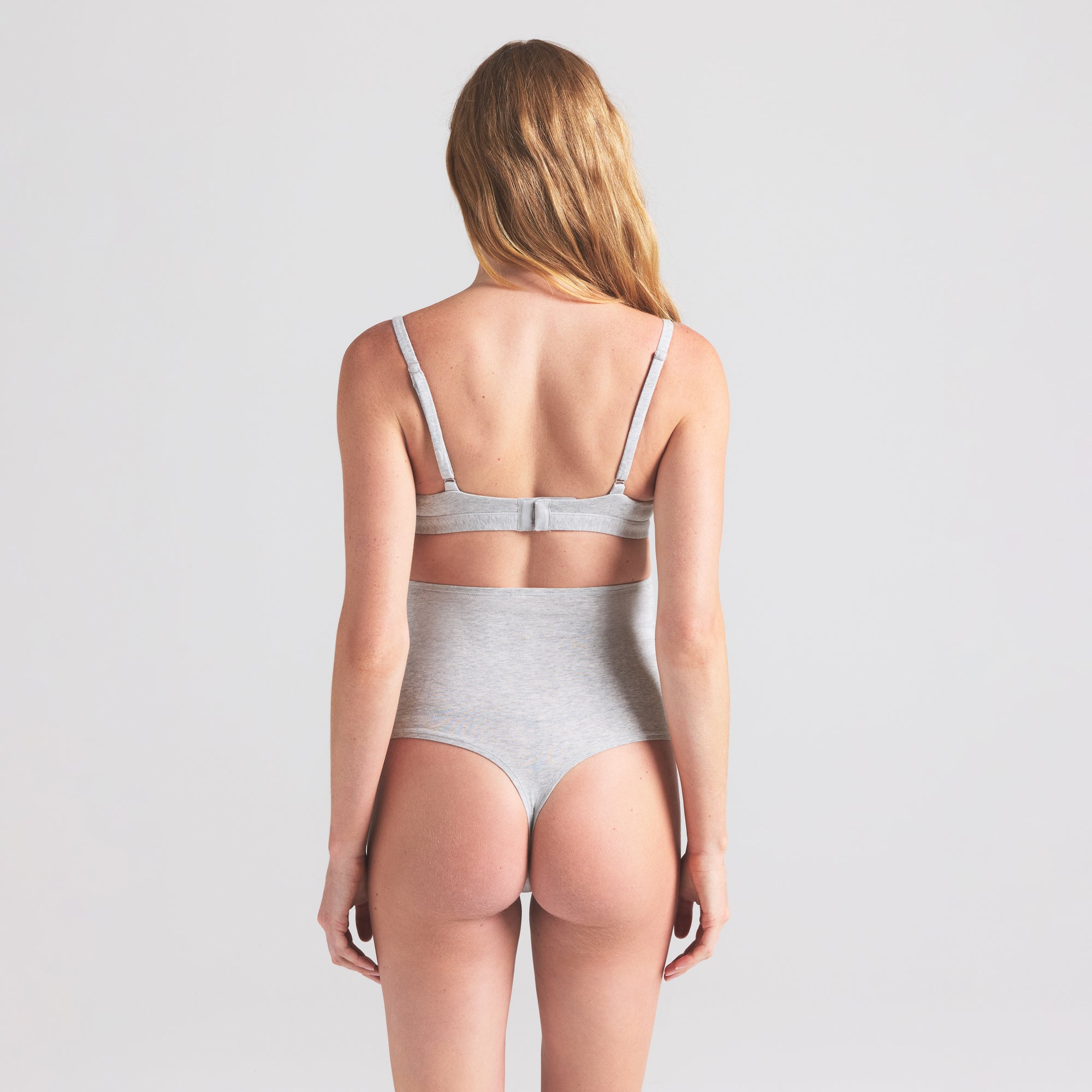 COTTON JERSEY MATERNITY NURSING SCOOP BRALETTE | LIGHT HEATHER GREY ON A MODEL SIDE VIEW | FOCUS: 0.0, 1.0, 0.9