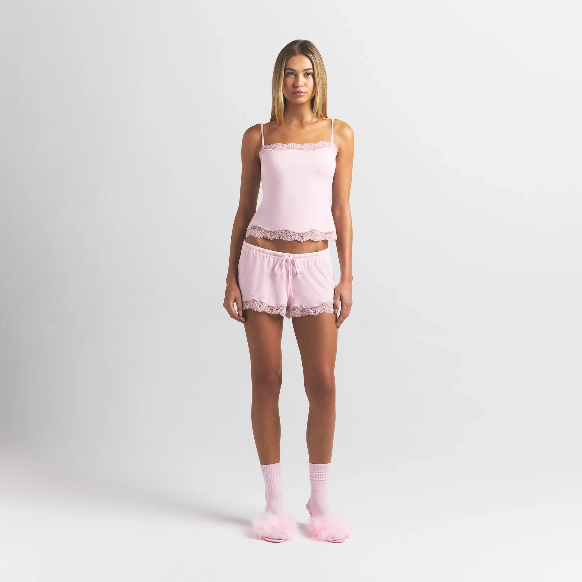 SKIMS SLEEP CAMI AND SHORT SET | BLOOM ON A MODEL FRONT VIEW @ | FOCUS: 0.0, 1.0, 0.9