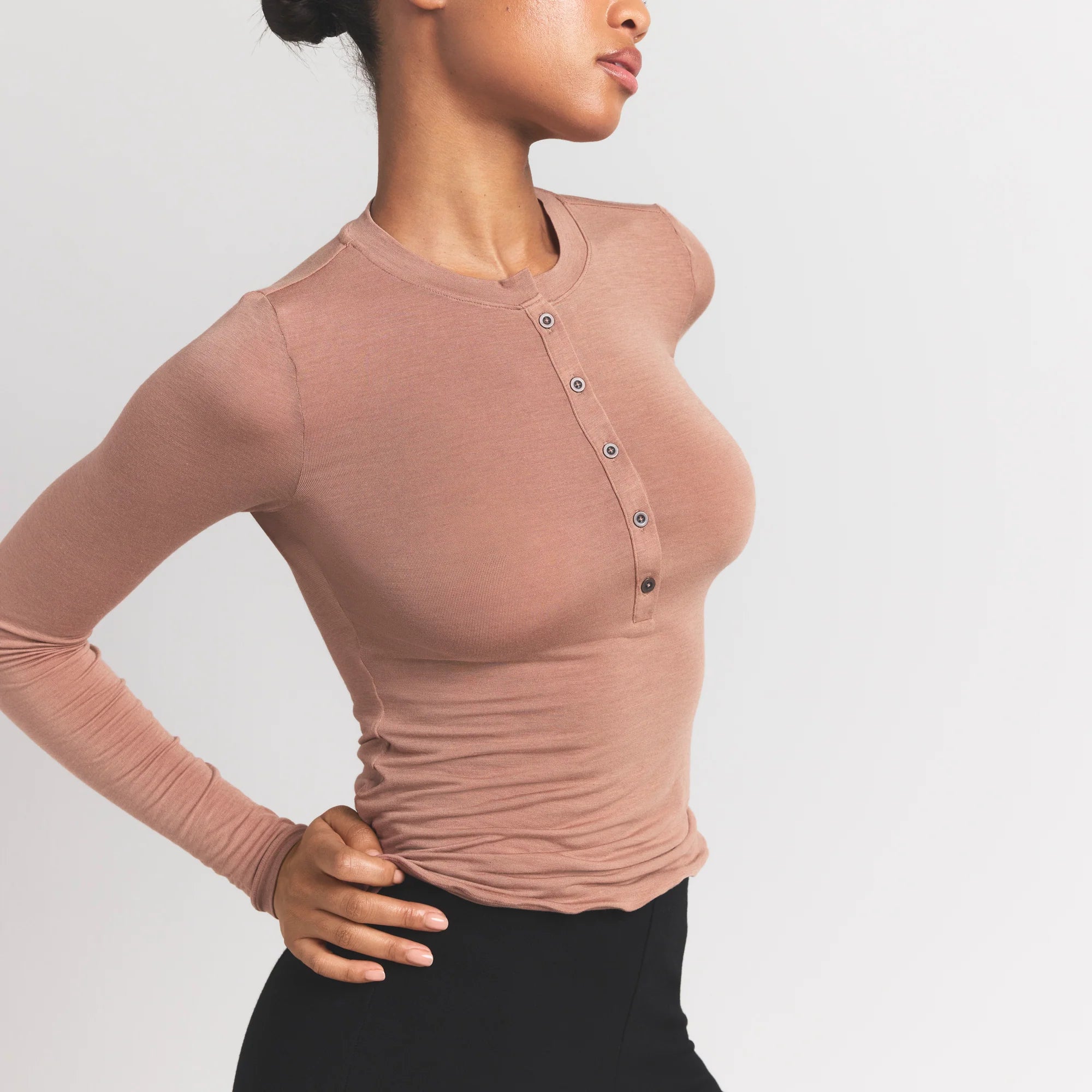 SHEER MODAL CREW NECK HENLEY | SIENNA ON A MODEL SIDE VIEW @ | FOCUS: 0.9, 0.1, 0.7