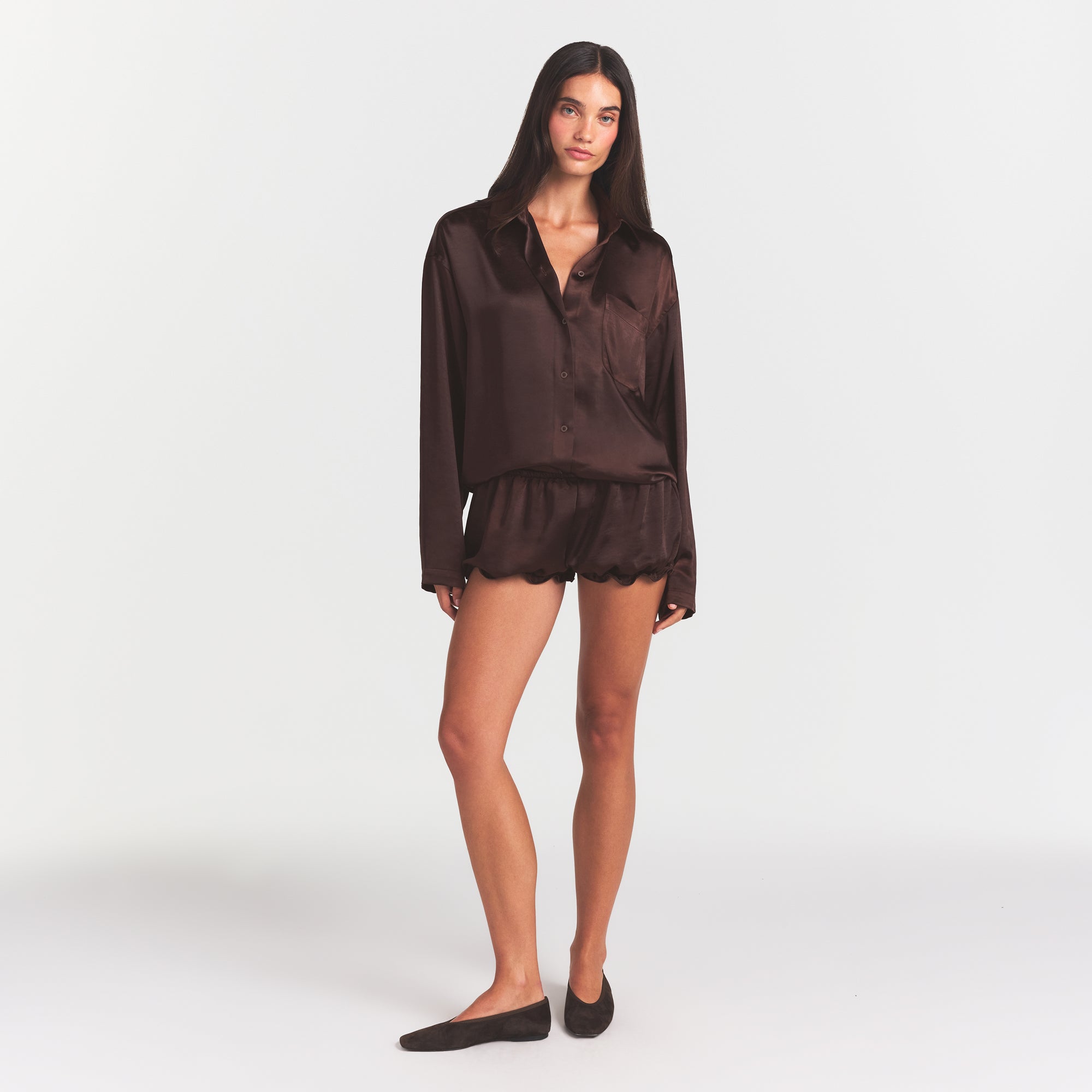 LIGHTWEIGHT SATIN OVERSIZED BUTTON DOWN | ESPRESSO