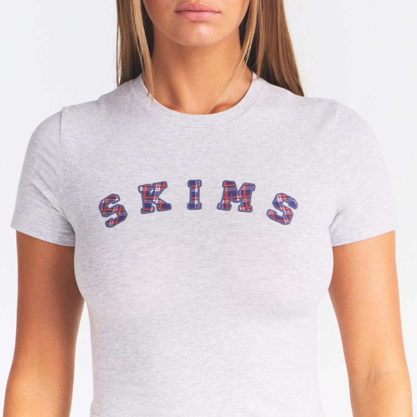 COTTON JERSEY LOGO T-SHIRT | LIGHT HEATHER GREY ARCHED SKIMS PLAID