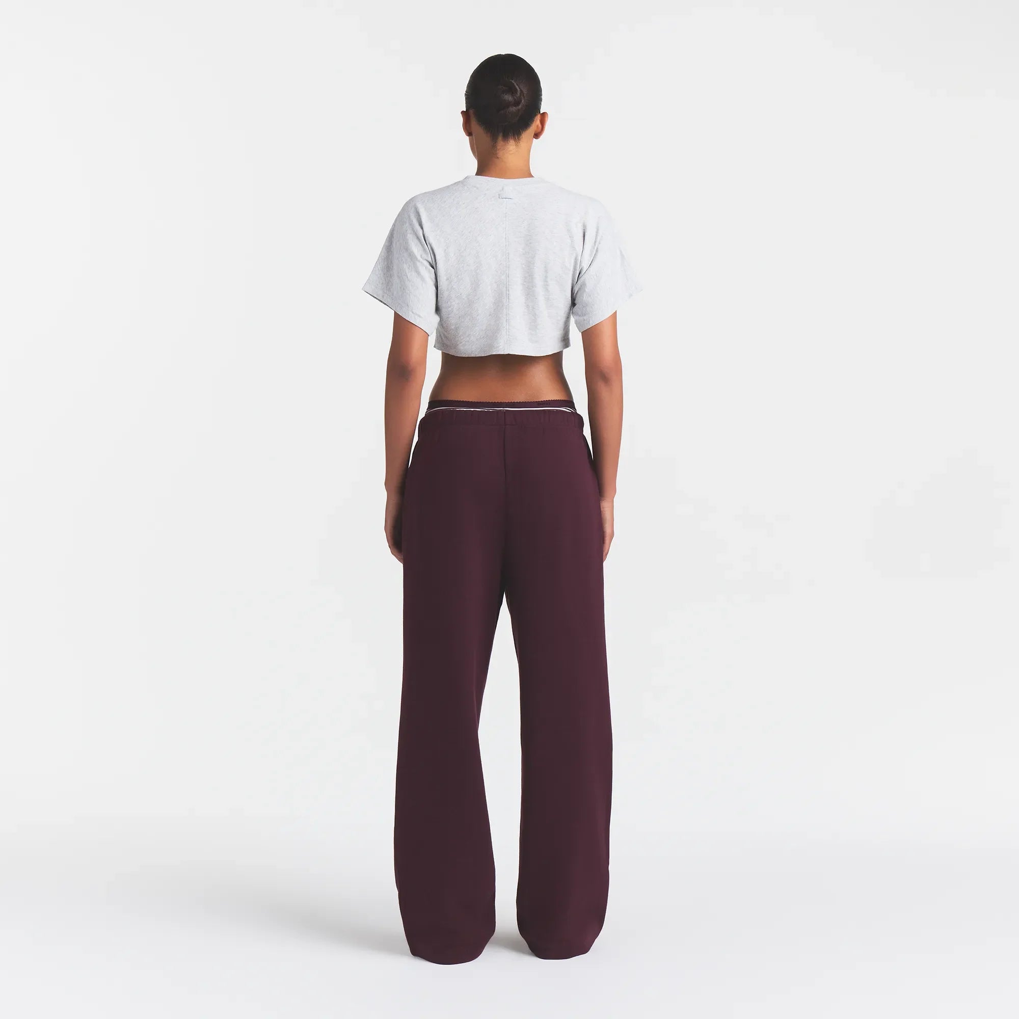 WORN IN JERSEY SUPER CROPPED T-SHIRT | CURRANT 19 PRINT ON A MODEL BACK VIEW