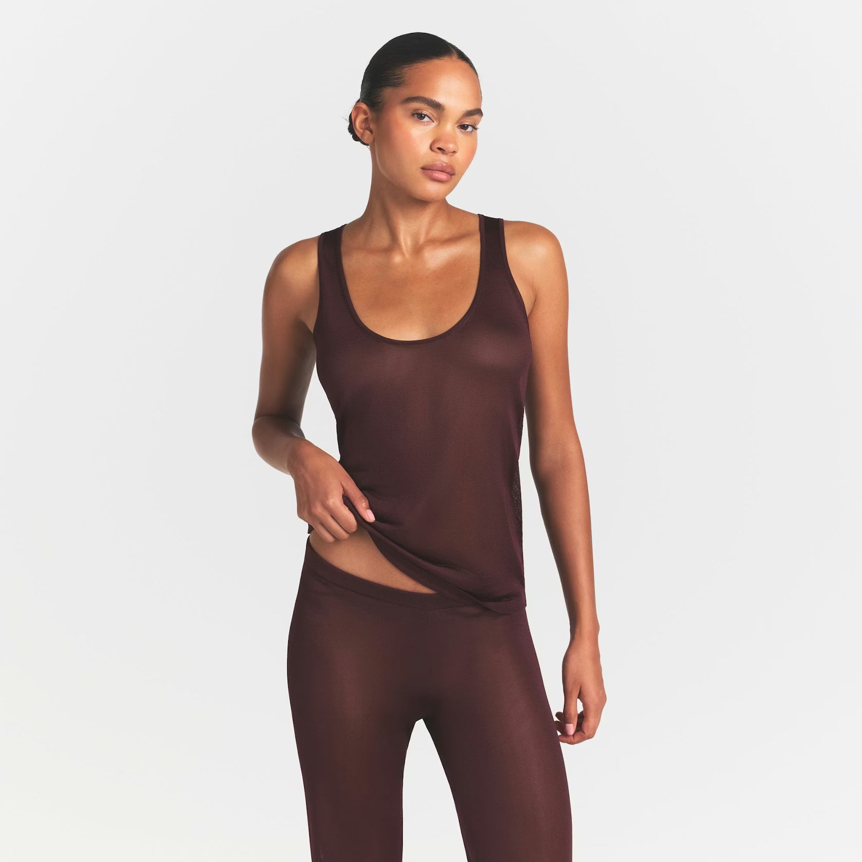 SLINKY KNIT SCOOP TANK| CURRANT