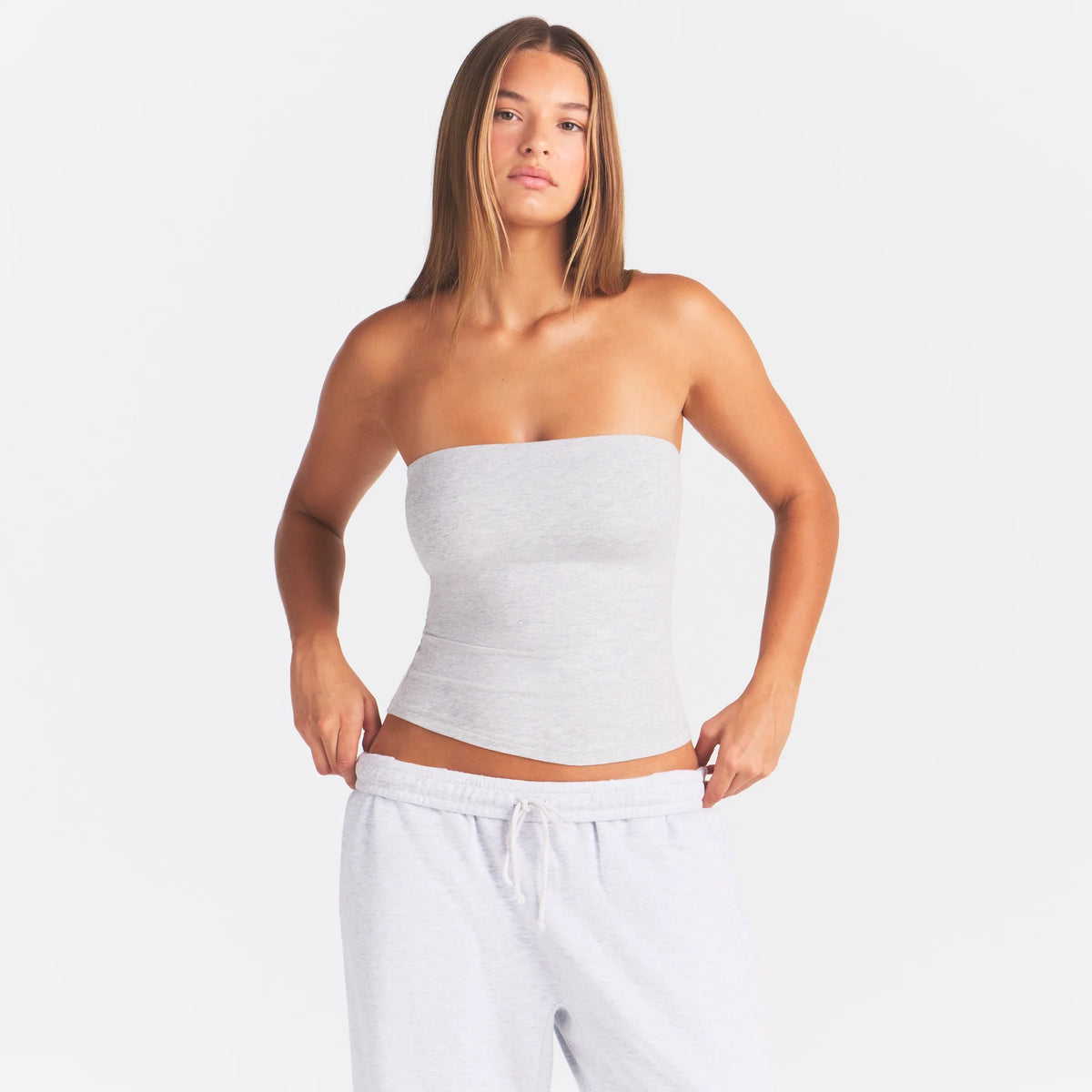 COTTON JERSEY TUBE TOP | LIGHT HEATHER GREY ON A MODEL SIDE VIEW @ | FOCUS: 0.0, 1.0, 0.9