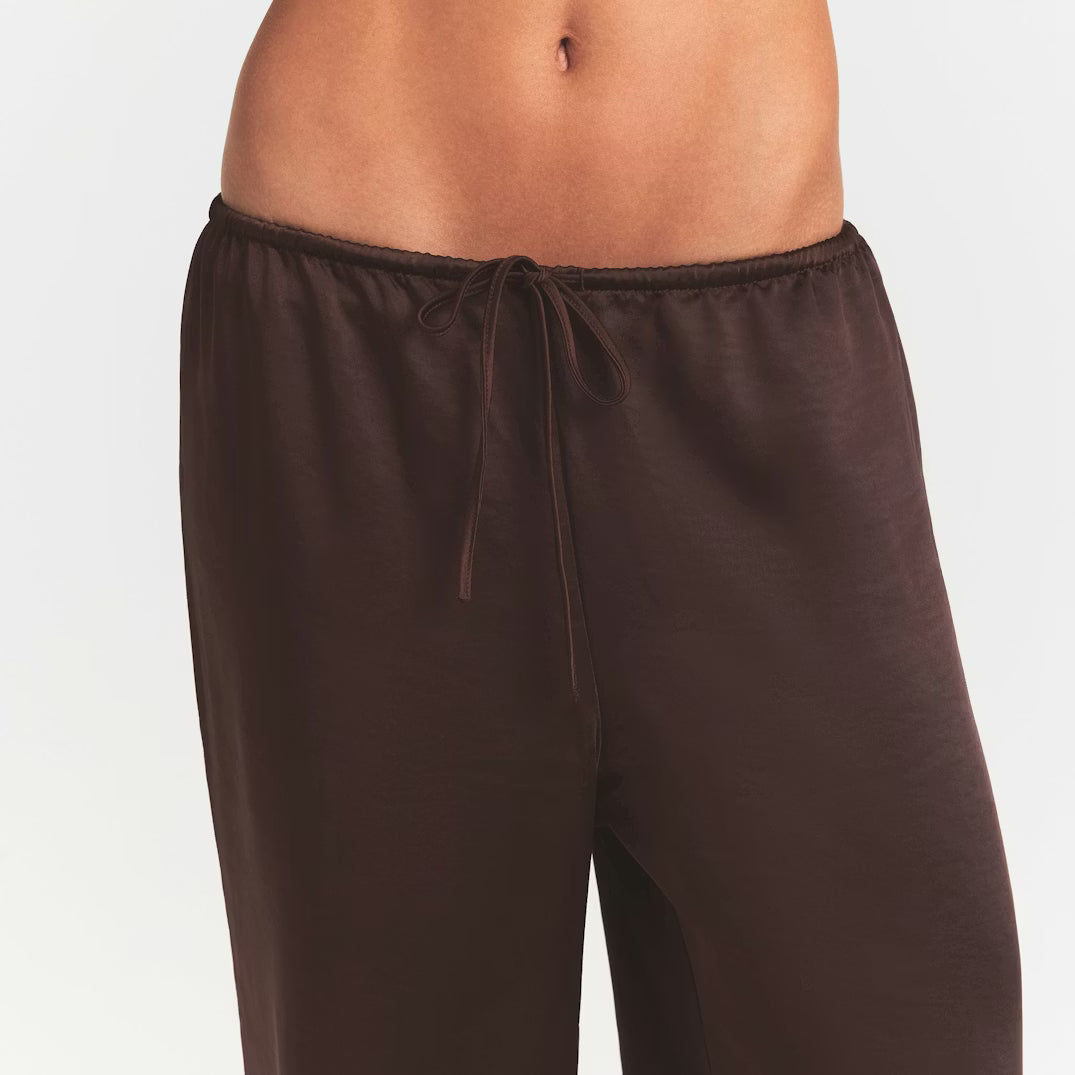LIGHTWEIGHT SATIN PANT | ESPRESSO